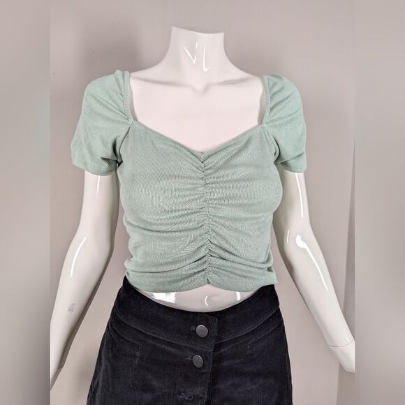 Pull & Bear Mint Green Ruched Crop Top Size Medium Stretchy Y2K Style - Picture 2 of 7